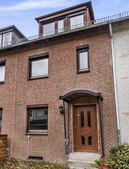 Bremen Kattenesch: Schönes Reihenmittelhaus in ruhiger Lage - Bremen