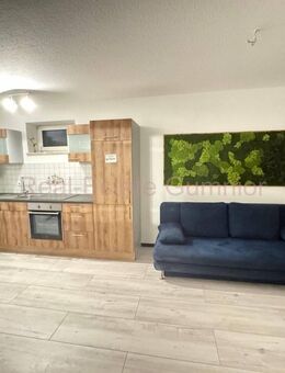 Gepflegt und Renoviert ** 1 1/2 Zimmer Apartment 7 % Renditemöglichkeit** Garten und Freisitz - Weiden (Oberpfalz)