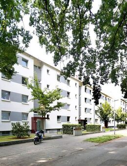 modernisierte 3-Zimmer Wohnung mit Balkon in Hannover-Stöcken - Hannover