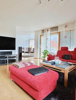 Großzügige 4-Zimmer-Wohnung mit Terrasse in schöner Ortsrandlage - Laichingen