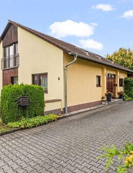 Tolles Einfamilienhaus mit ELW in schöner Lage von Herzogenaurach - Herzogenaurach