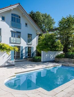 AIGNER - Großzügiges Einfamilienhaus mit Einliegerwohnung in zentraler, ruhiger Lage von Seefeld - Seefeld (Bayern)