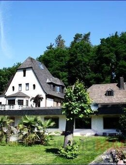 Geschichtsträchtiges Anwesen mit viel Potenzial - Hennef (Sieg)