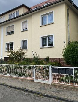 Doppelhaushälfte mit 3 Wohnungen, Balkon und toller angelegter Garten in Gohlis-Leipzig zu verkaufen - Leipzig