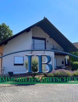 Besonders feine Lage, zweite Baureihe am Rhein. - Leutesdorf