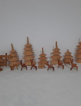 Erzgebirge Schnitzerei Rehe im Wald - Obertshausen