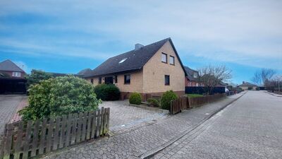 Zweifamilienhaus in beliebter Wohnlage von Bergen! (TJ-6023)