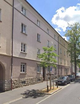 Helle, frisch renovierte 2-Zi.-DG-Wohnung mit Ausblick & Top-Lage – ideal für Berufstätige oder Studenten 2002-1904 - Würzburg