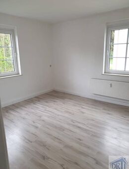 Komplett neu sanierte, helle Wohnung wartet auf Sie! - Seifhennersdorf