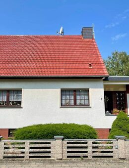Gemütliches Einfamilienhaus in Jüterbog mit Sauna, Wintergarten und zwei Garagen - Jüterbog