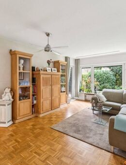 Hochwertiges 3-Parteien-Haus mit Garten und Garage in beliebter Lage von Meerbusch-Büderich - Meerbusch