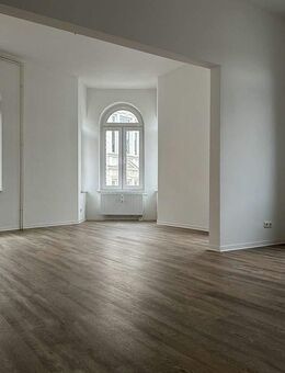 Sanierter Altbau - wenige Schritt bis zum Schloßparkcenter, 2. OG - Schwerin