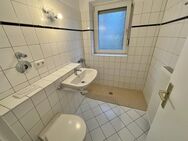 Renovierte Érdgeschoss-Wohnung mit bodengleicher Dusche frei! - Gütersloh