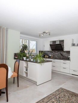 Weit über NEUBAUSTANDARD: Großzügige Eigentumswohnung mit LUXUSAUSSTATTUNG, Aufzug und Balkon" - Kirchheim (Teck)