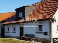 Sanierungsbedürftiges Bauernhaus mit Nebengebäude und kleinem Garten in Sassendorf - Zapfendorf