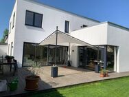 Erfüllen Sie sich Ihren Wohntraum - hochwertiges und schönes 5,5 Zimmer Einfamilienhaus in HH-Poppenbüttel - Hamburg