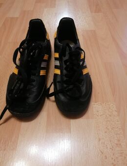 Turnschuhe Adidas - Markt Wald