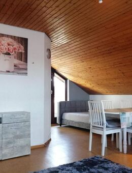 * Platz in Hülle und Fülle! * Rentables Raumwunder in Oedheim-Degmarn zu verkaufen! * - Oedheim