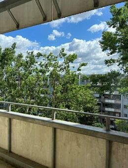 Ganz oben! 3-Zimmer-Wohnung mit Balkon! - Dresden