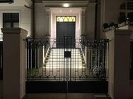TRAUMHAFTE WOHNUNG IN FEINSTER ALSTERLAGE - Hamburg