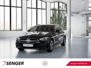 Mercedes C 300, e T Avantgarde Digital-Light, Jahr 2023 - Aurich