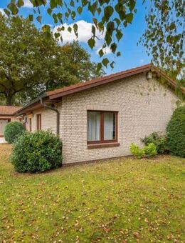 Großer Bungalow (auf Erbpachtgrundstück) mit 4 Zimmer und 2 Badezimmern auf ca. 201 m² Wohnfläche in Rellingen - Rellingen