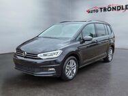 VW Touran, 1.5 TSI Comfortline, Jahr 2024 - Grafenhausen