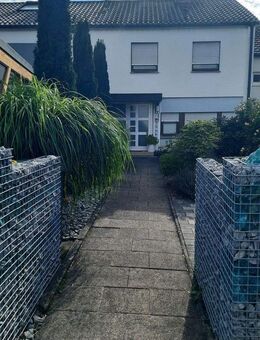 Charmantes Reihenhaus mit schönem Ausblick und Garten - Remseck (Neckar)