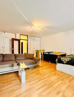 Großzügige, helle 1-Zimmer-Wohnung in Zentrumsnähe/ruhiger Lage - Landshut