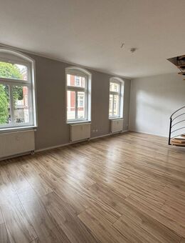 hübsche 3-Raum-Maisonette mit 2 Balkonen! - Zwickau