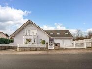 Ihr neues Zuhause zum Wohlfühlen - Charmante Villa mit Einliegerhaus & Pool - Glattbach