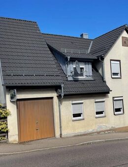 Renovieren Sie dieses kleinere solide Bauernhaus nach Ihren Wünschen! - Rechberghausen