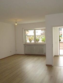 Schöne komplett neu renovierte 1-Zimmer Wohnung in Deggendorf - Eggerstr. 2 Eigennutzung oder Kapitalanlage! - Deggendorf