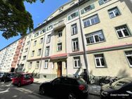 Schön geschnittene und neu sanierte Altbau-3-Zimmer-Erdgeschoss-Wohnung mit Garten - München