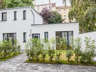 *Reserviert* - Remise mit höchster Ausstattung auf 2 Etagen und Terrasse - Hannover