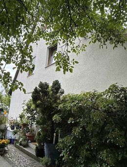 Einfamilienhaus in Cadolzburg großzügiges Wohnen und Arbeiten in einem Gebäude mit ruhigem Umfeld - Cadolzburg