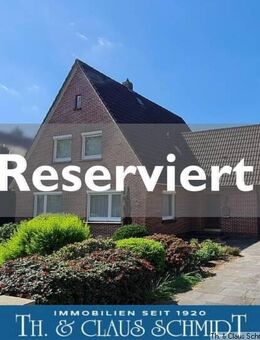 ***Reserviert*** Gepflegtes Klinkerhaus mit 2 Garagen und großem Grundstück in Rastede - Rastede