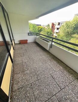 Familienwohnung mit Balkon - Langenhagen