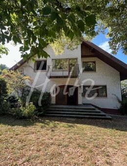 Großes Grundstück - großes Anwesen mit 2x 4-Zimmer-Whg. in ruhiger und sonniger Lage in Riegel !! - Riegel (Kaiserstuhl)