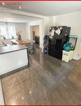 Modernisiertes EFH mit PV-Anlage, Loggia & Garage zentral in Donaustauf **Provisionsfrei** - Donaustauf