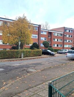 Gepflegte 2-Zimmer-Wohnung mit Loggia und Gartenanteil - Reinbek