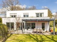 Modernes Einfamilienhaus im Bauhausstil auf großem Familiengrundstück - Aumühle