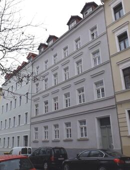 Hochschulnahe 2 Raumwohnung mit gemütlichen Dachgeschossflair - Görlitz