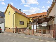 Einfamilienhaus mit geräumiger Garage wartet auf Sie! - Büdingen