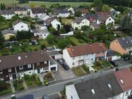 Familienfreundliches Einfamilienhaus mit Garten und Wintergartenplanung - Heinersreuth