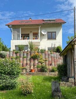 Unbezahlbare Lage mit unbezahlbarer Aussicht - Eningen (Achalm)