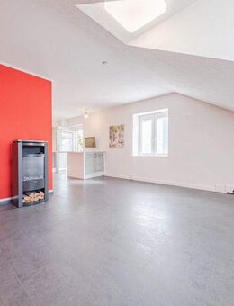 +++ AVERNET - CHARMANTE 3-ZIMMER-DACHGESCHOSSWOHNUNG IN LÖRRACH-HAUINGEN +++ - Lörrach