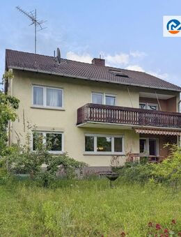Attraktives Zwei-Familienhaus mit großem Garten und Ausbaureserve - Traumlage in Sommerhausen! - Sommerhausen