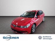 VW Golf Variant, 1.0 Golf VIII Life eTSI OPF, Jahr 2023 - Wiesbaden