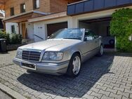 Mercedes E 220, Cabrio, Jahr 1997 - Solingen (Klingenstadt)